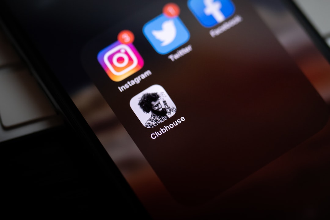 Photo Instagram profile link