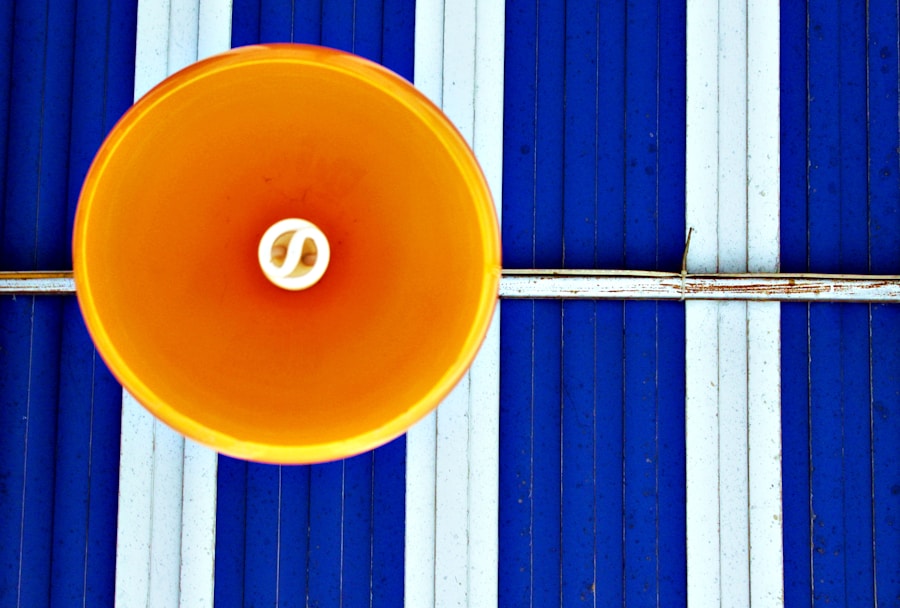 Photo What is the difference between cold email and email marketing?