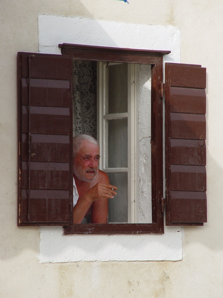 Photo "email list in outlook is small"