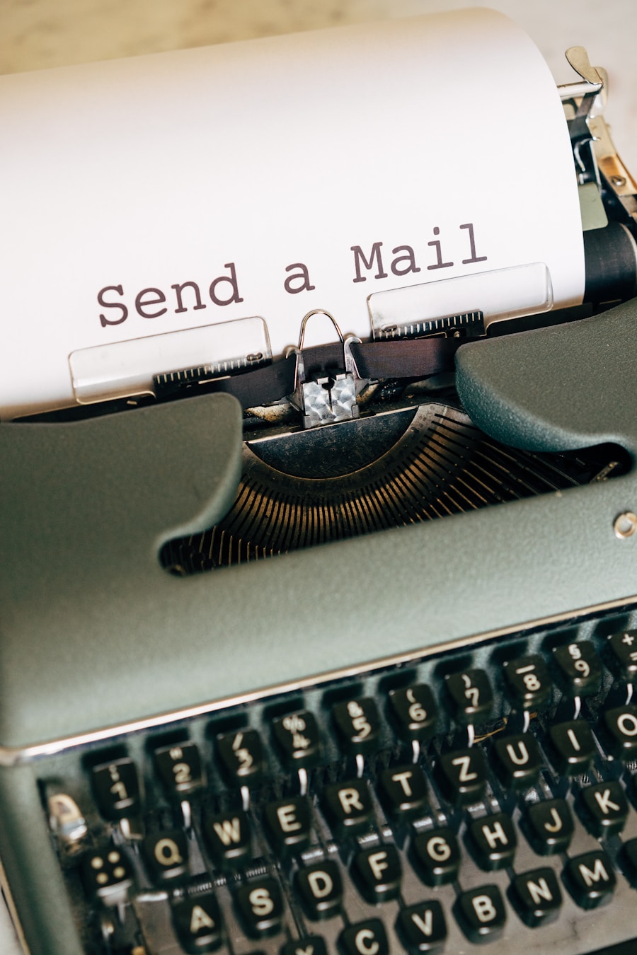 Photo email list in excel to outlook